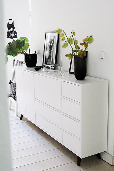 white Sideboard GRYD with doors and drawers
